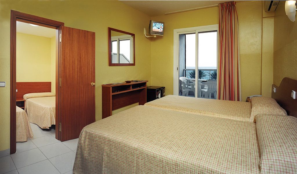 Hotel Athene (Adults Only) Lloret de Mar Exterior photo