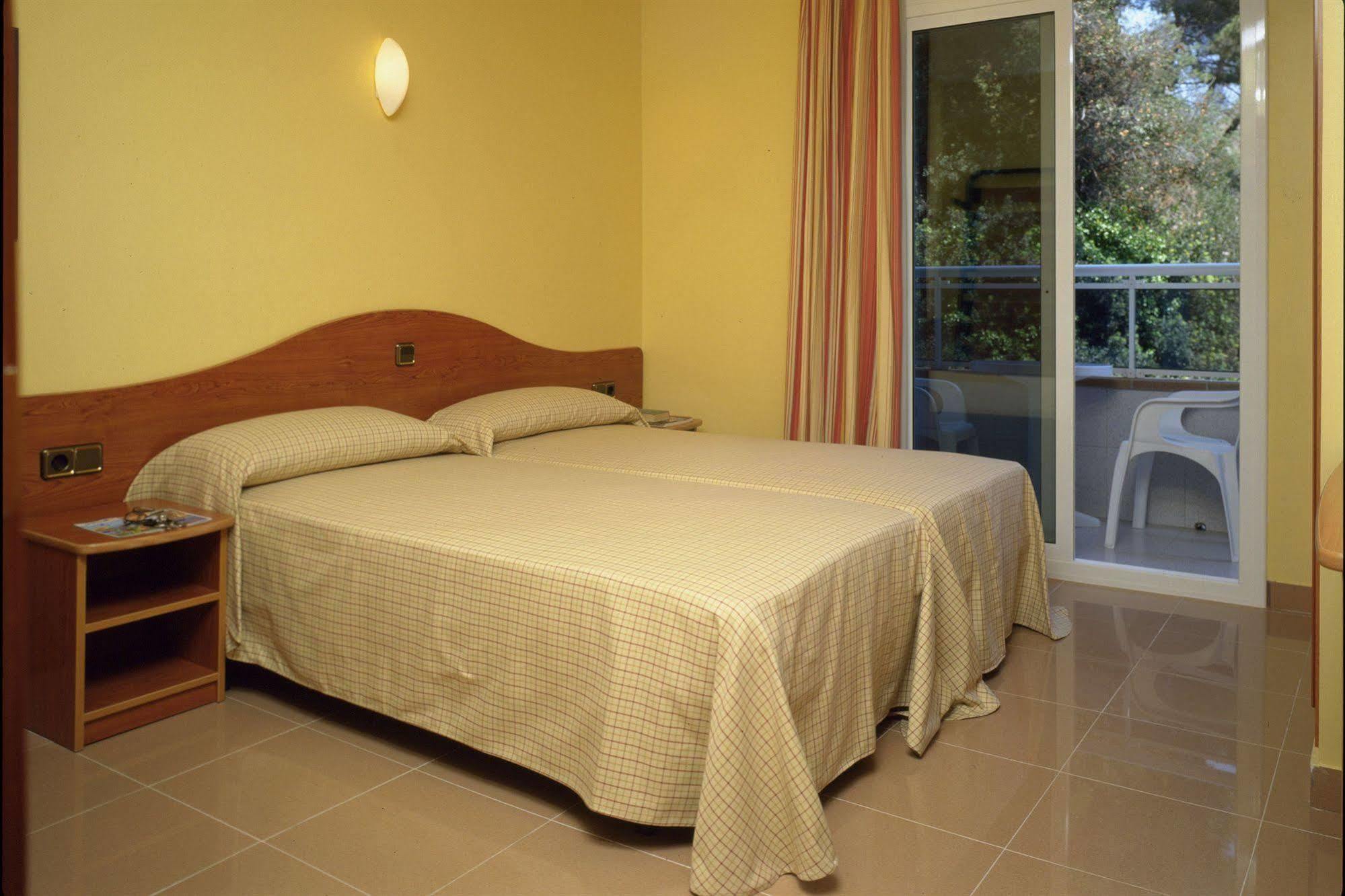 Hotel Athene (Adults Only) Lloret de Mar Exterior photo